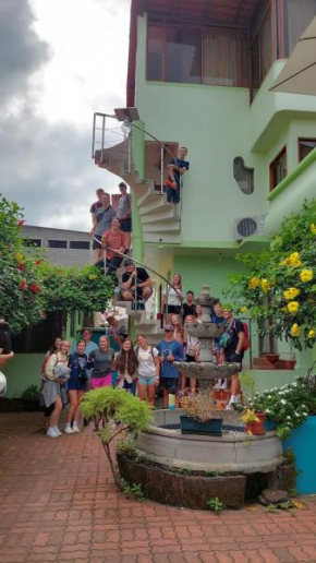 Hostal Casa Edén